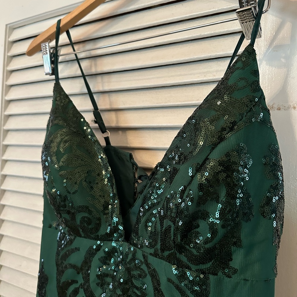 Elegant Emerald Green Sequin Gown